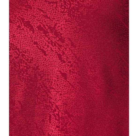 Kat Midi Dress Song of Style in Cranberry Red - Picture 4 of 7